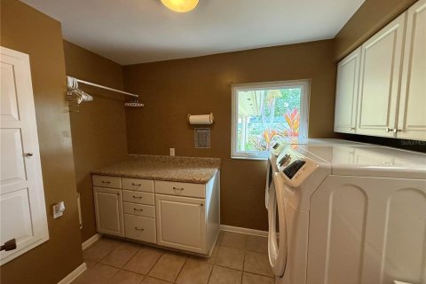 Casa en venta en Orlando, Florida, 3 dormitorios, 217.21 m2 № 1898647 - foto 26