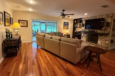 Casa en venta en Orlando, Florida, 3 dormitorios, 217.21 m2 № 1898647 - foto 5