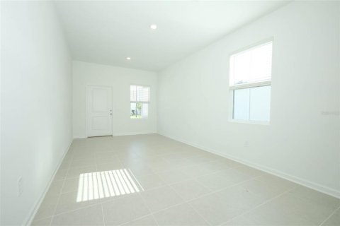 Casa en alquiler en Kissimmee, Florida, 3 dormitorios, 174.01 m2 № 1916338 - foto 3