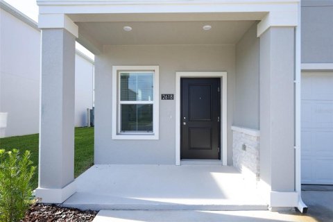 Casa en alquiler en Kissimmee, Florida, 3 dormitorios, 174.01 m2 № 1916338 - foto 2