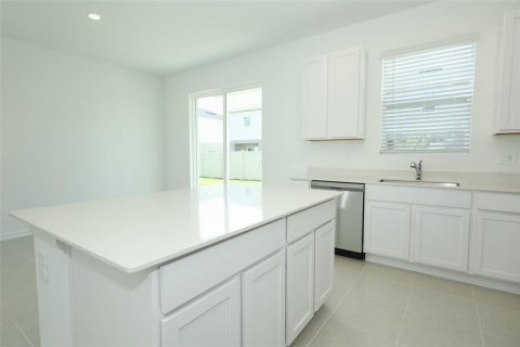 Casa en alquiler en Kissimmee, Florida, 3 dormitorios, 174.01 m2 № 1916338 - foto 12