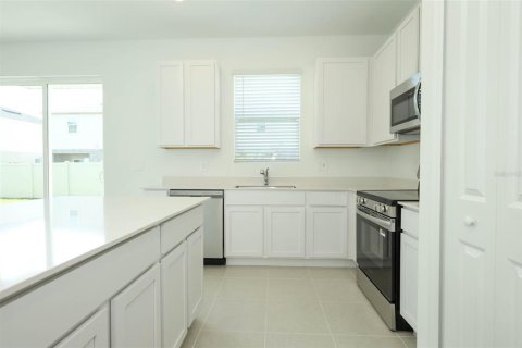 Casa en alquiler en Kissimmee, Florida, 3 dormitorios, 174.01 m2 № 1916338 - foto 11