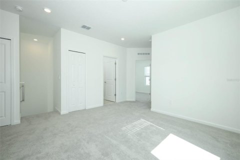 Casa en alquiler en Kissimmee, Florida, 3 dormitorios, 174.01 m2 № 1916338 - foto 25