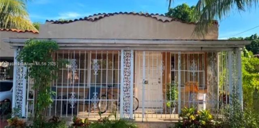 Casa en Miami, Florida 4 dormitorios, 153.29 m2 № 1727281