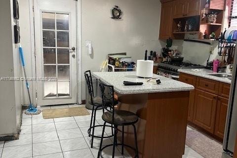 Casa en venta en Miami, Florida, 4 dormitorios, 153.29 m2 № 1727281 - foto 8