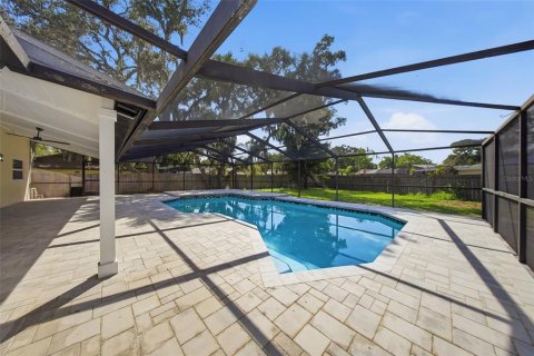 House in Valrico, Florida 4 bedrooms, 216.65 sq.m. № 2151662 - photo 12