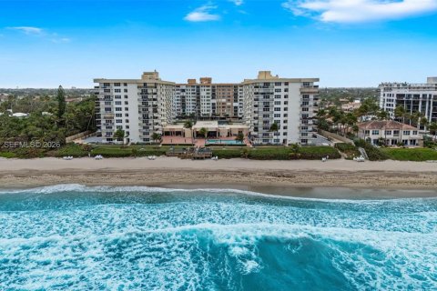 Condo in Hillsboro Beach, Florida, 2 bedrooms  № 2009010 - photo 20