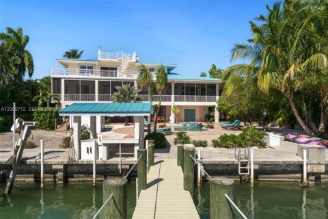 Casa en venta en Islamorada, Village of Islands, Florida, 5 dormitorios, 506.87 m2 № 2066565 - foto 9