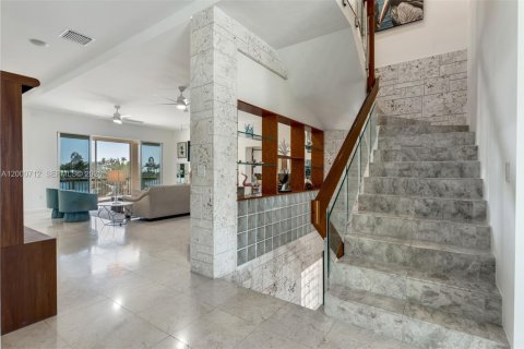 Casa en venta en Islamorada, Village of Islands, Florida, 5 dormitorios, 506.87 m2 № 2066565 - foto 17