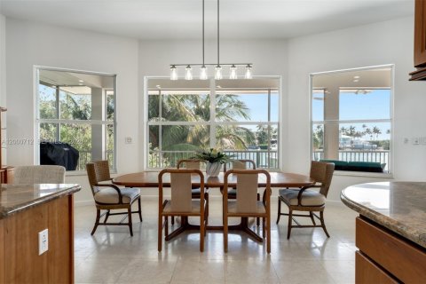 Casa en venta en Islamorada, Village of Islands, Florida, 5 dormitorios, 506.87 m2 № 2066565 - foto 24