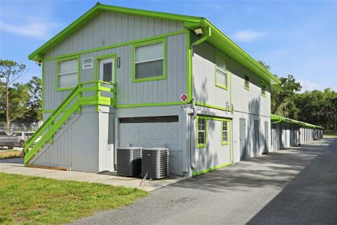 Immobilier commercial à vendre à Brooksville, Floride: 1226.31 m2 № 2226591 - photo 2
