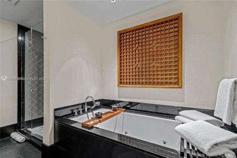 Condominio en venta en Miami Beach, Florida, 1 dormitorio, 76.27 m2 № 1893040 - foto 18