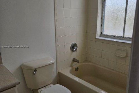 Touwnhouse à vendre à Royal Palm Beach, Floride: 3 chambres, 168.62 m2 № 2066697 - photo 14