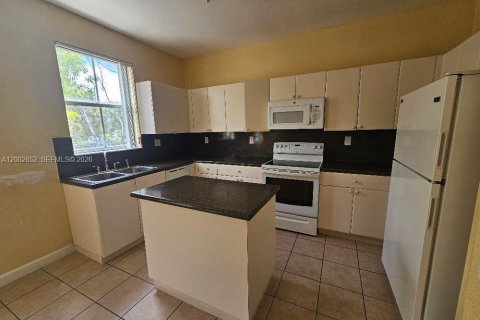 Touwnhouse à vendre à Royal Palm Beach, Floride: 3 chambres, 168.62 m2 № 2066697 - photo 8