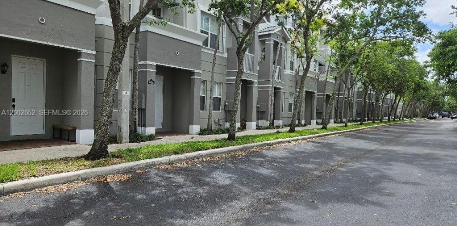 Touwnhouse à Royal Palm Beach, Floride 3 chambres, 168.62 m2 № 2066697