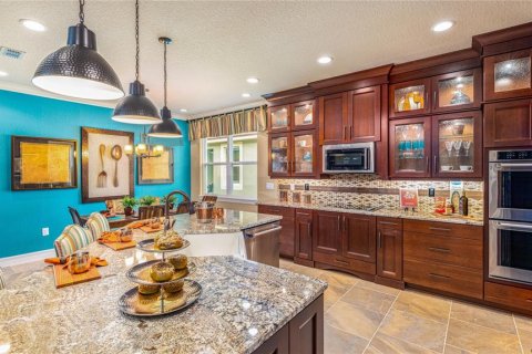 Villa ou maison à vendre à Kissimmee, Floride: 5 chambres, 288.46 m2 № 1828034 - photo 9