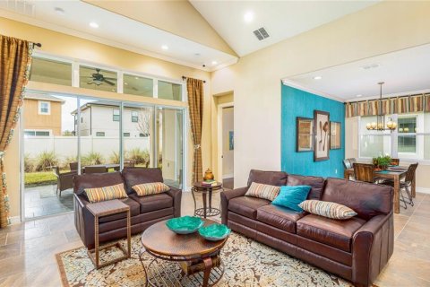 Villa ou maison à vendre à Kissimmee, Floride: 5 chambres, 288.46 m2 № 1828034 - photo 13