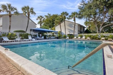Copropriété à vendre à Coconut Creek, Floride: 2 chambres, 90.12 m2 № 2077841 - photo 21