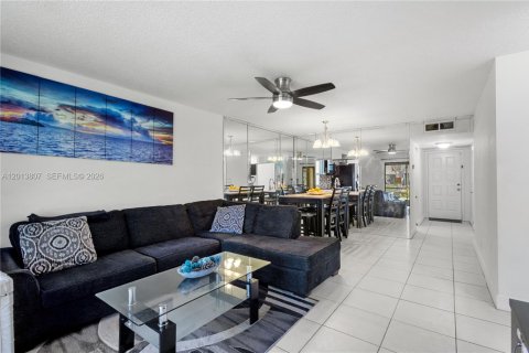 Copropriété à vendre à Coconut Creek, Floride: 2 chambres, 90.12 m2 № 2077841 - photo 4
