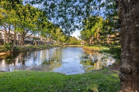 Copropriété à vendre à Coconut Creek, Floride: 2 chambres, 90.12 m2 № 2077841 - photo 22