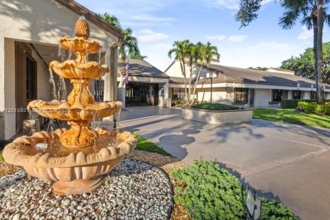 Copropriété à vendre à Coconut Creek, Floride: 2 chambres, 90.12 m2 № 2077841 - photo 14