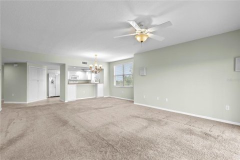 Condo in Largo, Florida, 3 bedrooms  № 2200448 - photo 22