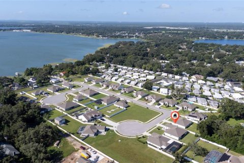 Villa ou maison à vendre à Auburndale, Floride: 4 chambres, 240.34 m2 № 1904853 - photo 4
