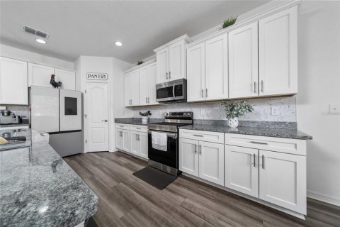 Villa ou maison à vendre à Auburndale, Floride: 4 chambres, 240.34 m2 № 1904853 - photo 13