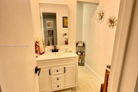 Casa en venta en Tamarac, Florida, 2 dormitorios, 187.76 m2 № 1928819 - foto 6