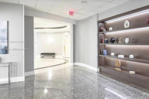 Copropriété à vendre à Hallandale Beach, Floride: 1 chambre, 52.95 m2 № 2040752 - photo 27