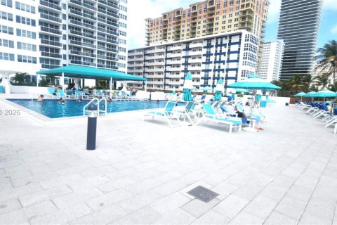 Copropriété à vendre à Hallandale Beach, Floride: 1 chambre, 52.95 m2 № 2040752 - photo 8