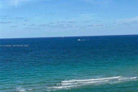 Copropriété à vendre à Hallandale Beach, Floride: 1 chambre, 52.95 m2 № 2040752 - photo 4