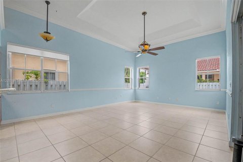 Купить виллу или дом в Мирамар, Флорида 4 спальни, 230.49м2, № 2066278 - фото 10