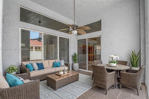 Купить виллу или дом в Мирамар, Флорида 4 спальни, 230.49м2, № 2066278 - фото 2