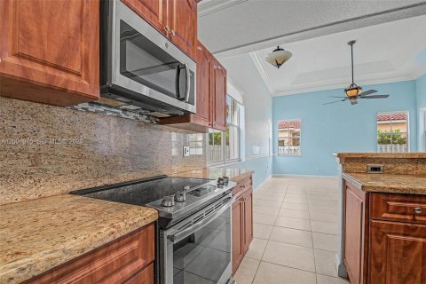 Купить виллу или дом в Мирамар, Флорида 4 спальни, 230.49м2, № 2066278 - фото 14