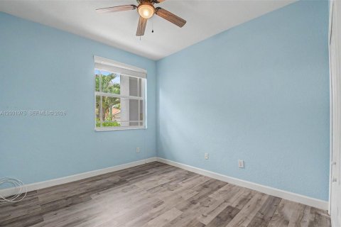 Купить виллу или дом в Мирамар, Флорида 4 спальни, 230.49м2, № 2066278 - фото 27