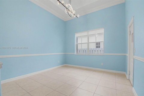 Купить виллу или дом в Мирамар, Флорида 4 спальни, 230.49м2, № 2066278 - фото 9