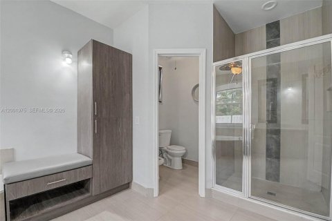 Купить виллу или дом в Мирамар, Флорида 4 спальни, 230.49м2, № 2066278 - фото 22