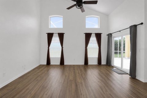 Villa ou maison à louer à Davenport, Floride: 4 chambres, 169.55 m2 № 2157087 - photo 7