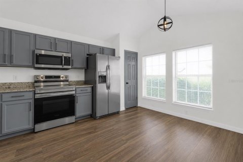Villa ou maison à louer à Davenport, Floride: 4 chambres, 169.55 m2 № 2157087 - photo 13