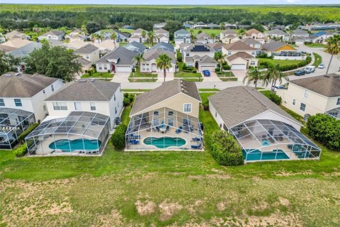 Villa ou maison à louer à Davenport, Floride: 4 chambres, 169.55 m2 № 2157087 - photo 3