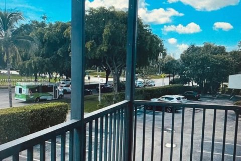 Купить кондоминиум в Авентура, Флорида 2 спальни, 116.13м2, № 1974657 - фото 4