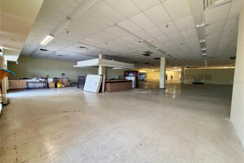 Commercial property in Orlando, Florida 980.58 sq.m. № 2100853 - photo 9
