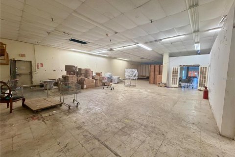 Commercial property in Orlando, Florida 980.58 sq.m. № 2100853 - photo 17