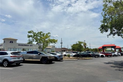 Commercial property in Orlando, Florida 980.58 sq.m. № 2100853 - photo 8