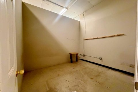 Commercial property in Orlando, Florida 980.58 sq.m. № 2100853 - photo 26