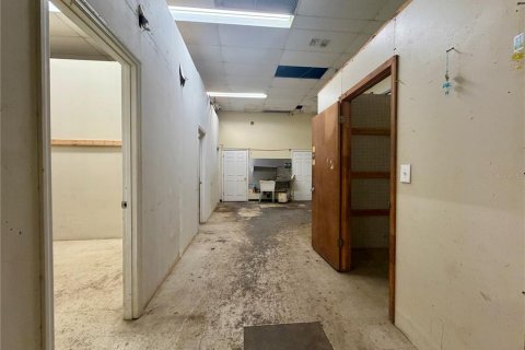 Commercial property in Orlando, Florida 980.58 sq.m. № 2100853 - photo 21