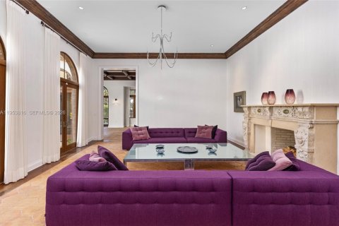 Купить виллу или дом в Корал-Гейблс, Флорида 8 спален, 1100.61м2, № 2026172 - фото 29