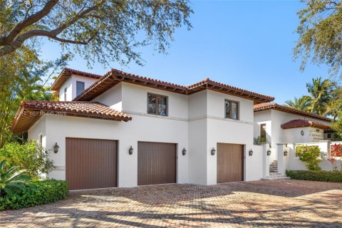 Купить виллу или дом в Корал-Гейблс, Флорида 8 спален, 1100.61м2, № 2026172 - фото 5