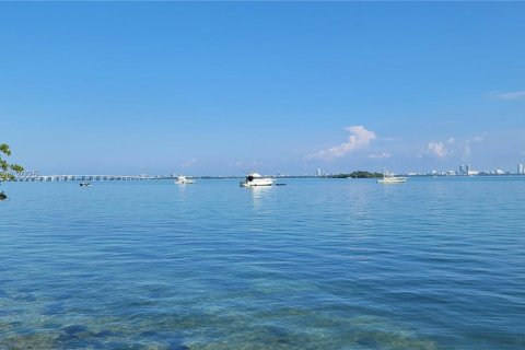 Condo in Miami, Florida, 1 bedroom  № 1836260 - photo 19
